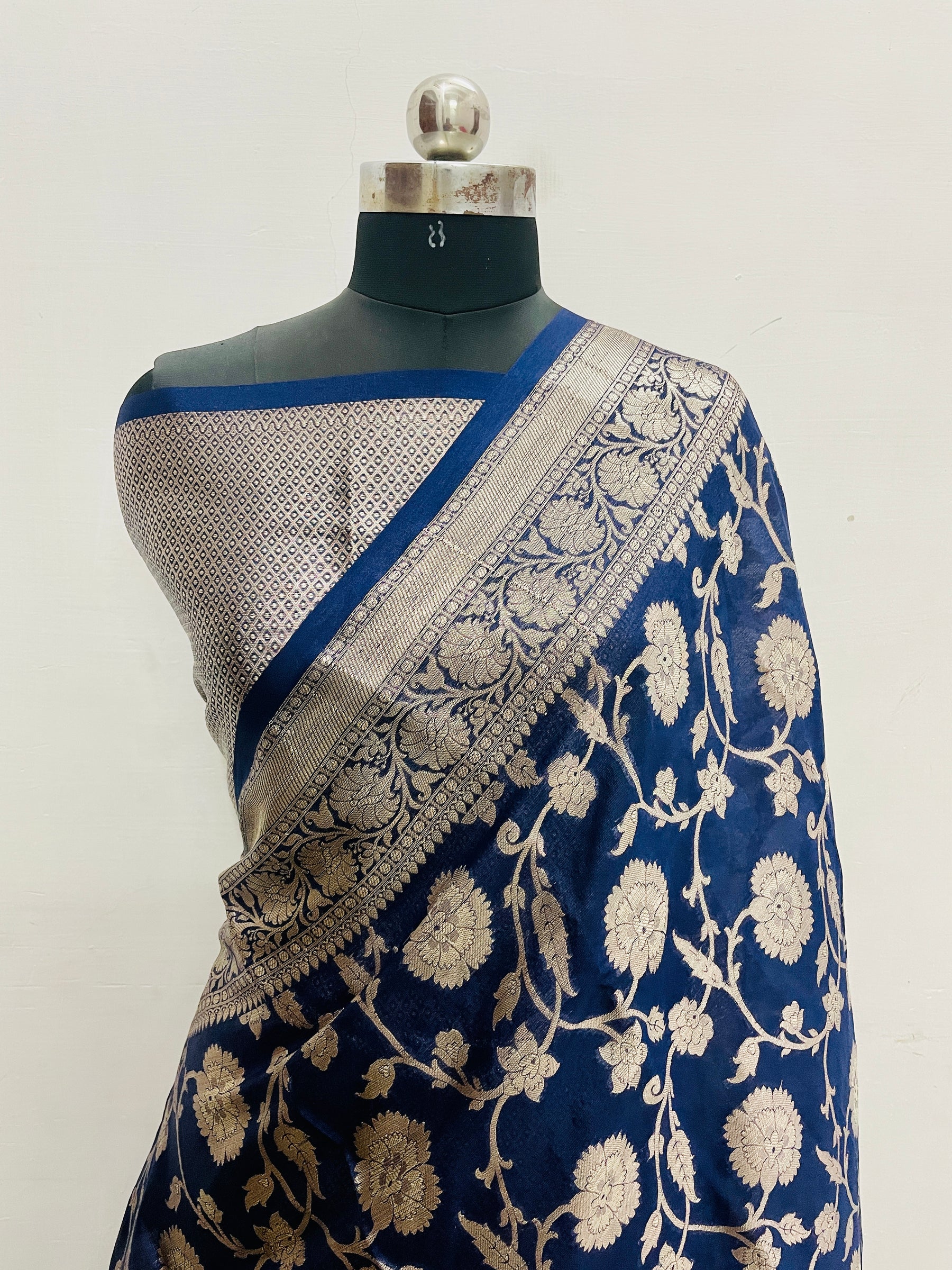 Banarasi Warm Silk Jaal