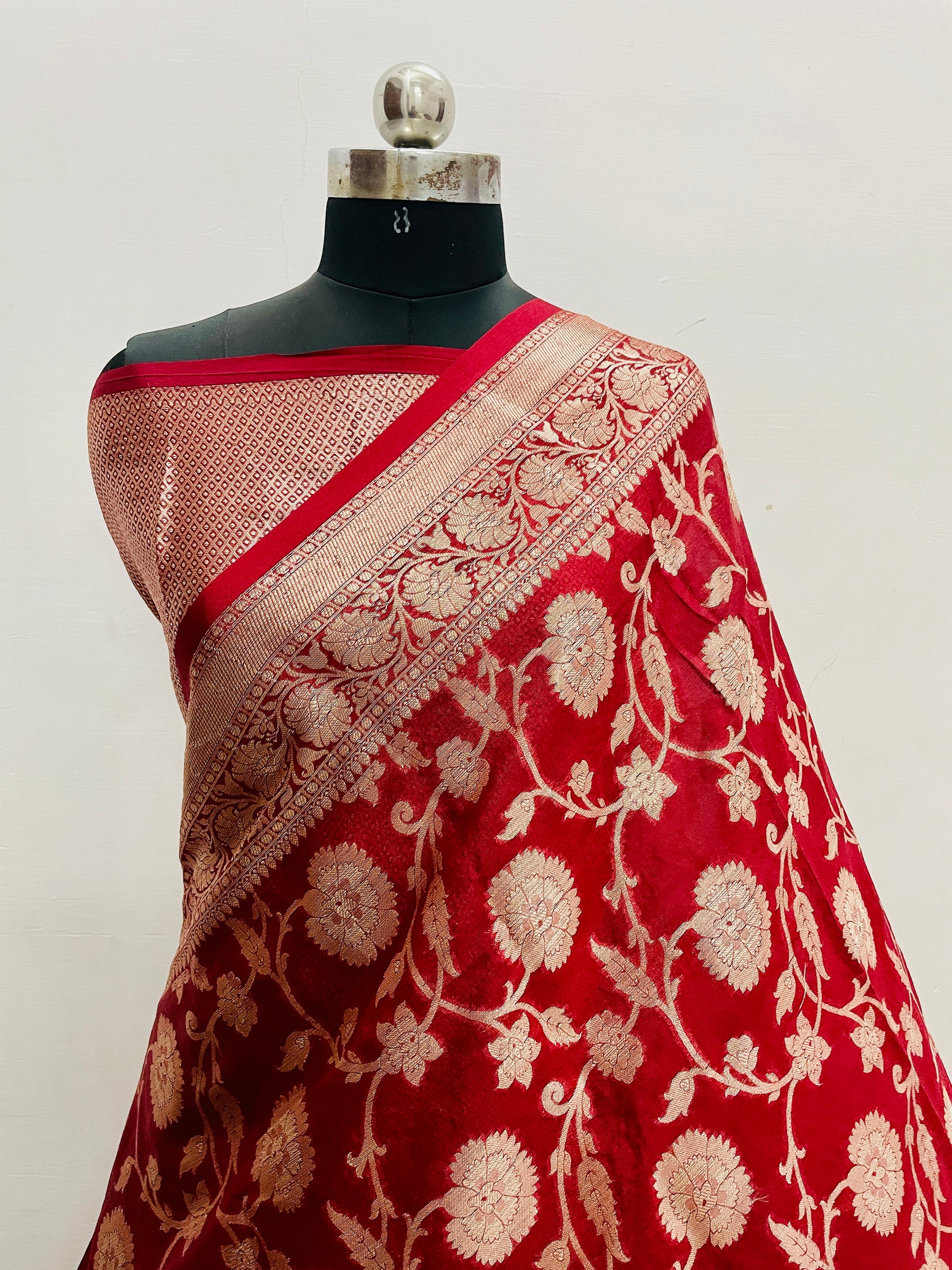 Banarasi Warm Silk Jaal