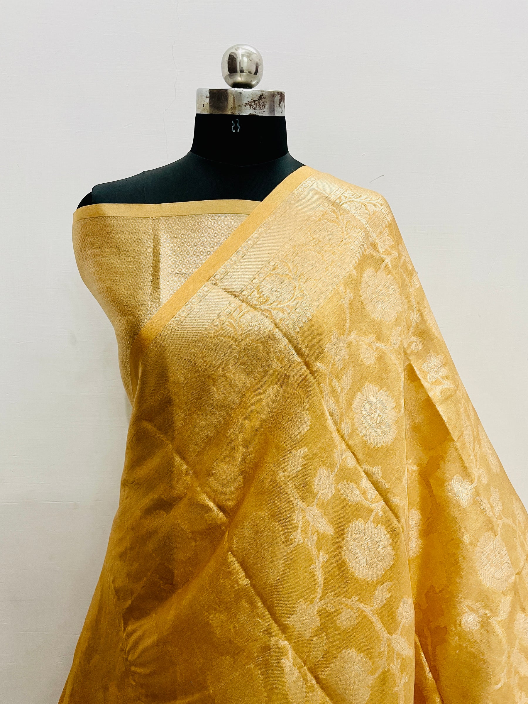 Banarasi Warm Silk Jaal